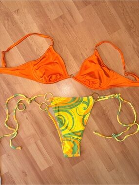 Colorful string bikini 👙 TAGS 🏷️ attached